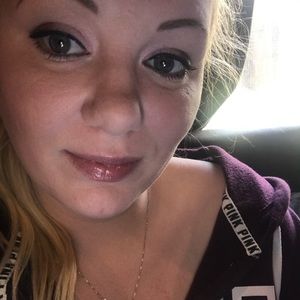 Meet your Posher, Teasha